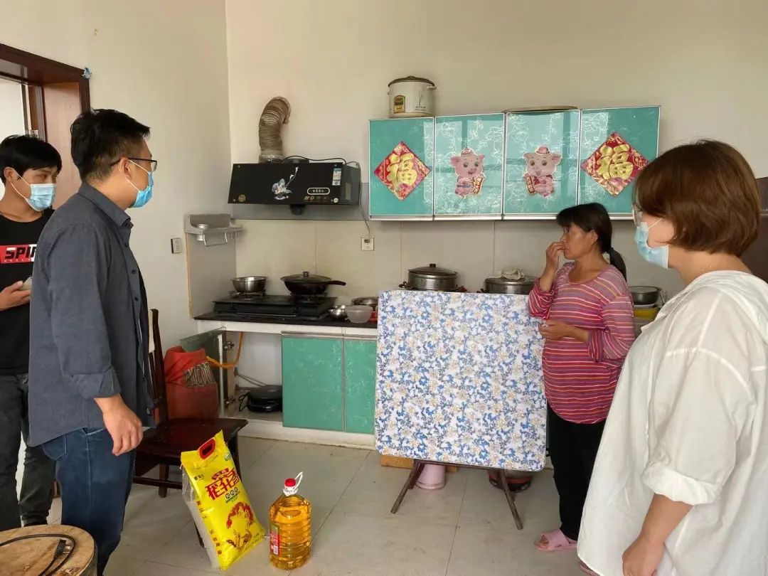 亚洲另类无码一区二区三区冫,青柠在线观看免费高清电视剧8,韩日美无码精品无码,国产高清999在线观看,,亚洲精品久久久一区,俄罗产粗猛黄爽的视频......开展走访慰问结对困难户活动(图3)