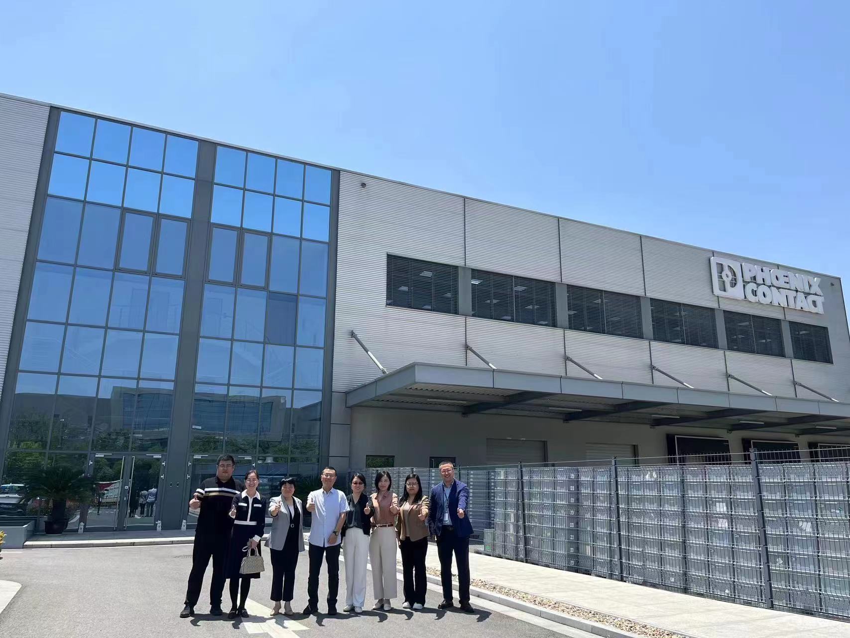 亚洲另类无码一区二区三区冫,青柠在线观看免费高清电视剧8,韩日美无码精品无码,国产高清999在线观看,,亚洲精品久久久一区,俄罗产粗猛黄爽的视频......产业园领导带队赴南京菲尼克斯考察交流(图4)