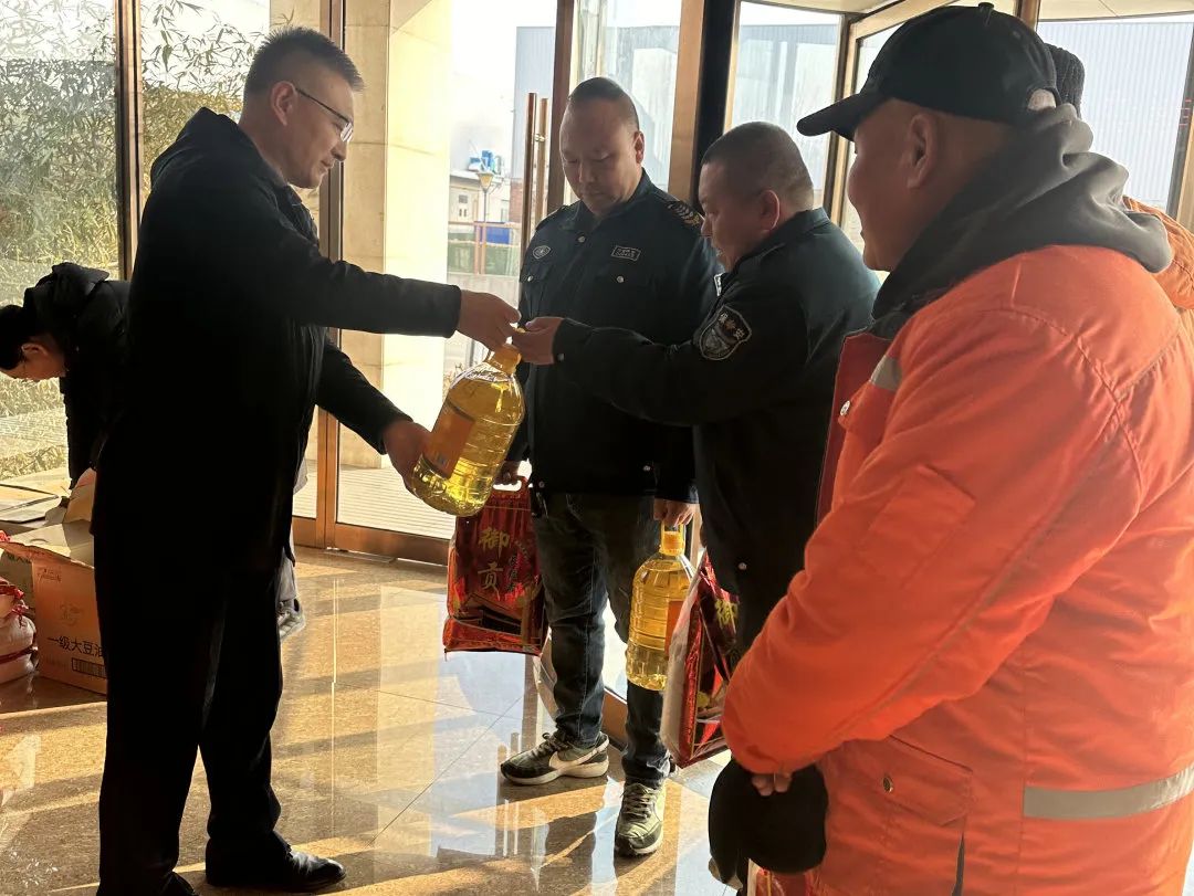 亚洲另类无码一区二区三区冫,青柠在线观看免费高清电视剧8,韩日美无码精品无码,国产高清999在线观看,,亚洲精品久久久一区,俄罗产粗猛黄爽的视频......工会开展“寒冬送温暖 关怀暖人心”走访慰问活动(图2)