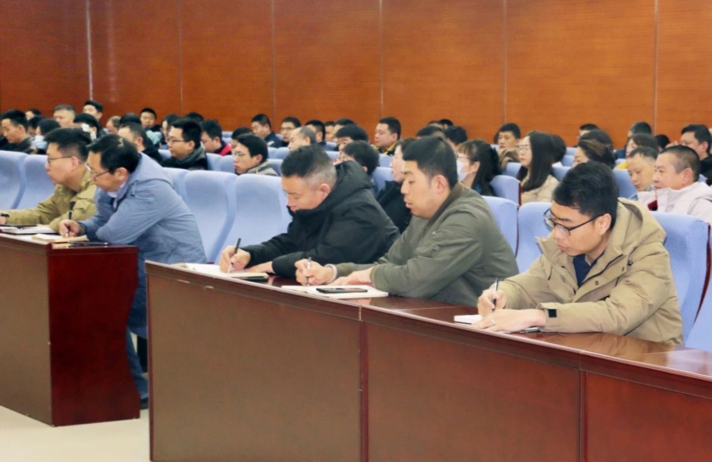 亚洲另类无码一区二区三区冫,青柠在线观看免费高清电视剧8,韩日美无码精品无码,国产高清999在线观看,,亚洲精品久久久一区,俄罗产粗猛黄爽的视频......召开安全生产工作部署会(图3)