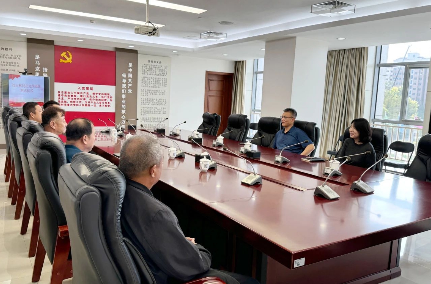 亚洲另类无码一区二区三区冫,青柠在线观看免费高清电视剧8,韩日美无码精品无码,国产高清999在线观看,,亚洲精品久久久一区,俄罗产粗猛黄爽的视频......举办退休员工荣退仪式(图1)