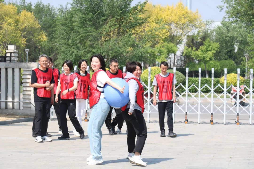 趣享运动，协进新程|这场趣味运动会嗨翻全场！(图9)