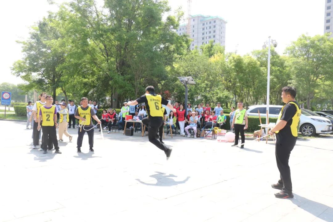 趣享运动，协进新程|这场趣味运动会嗨翻全场！(图13)